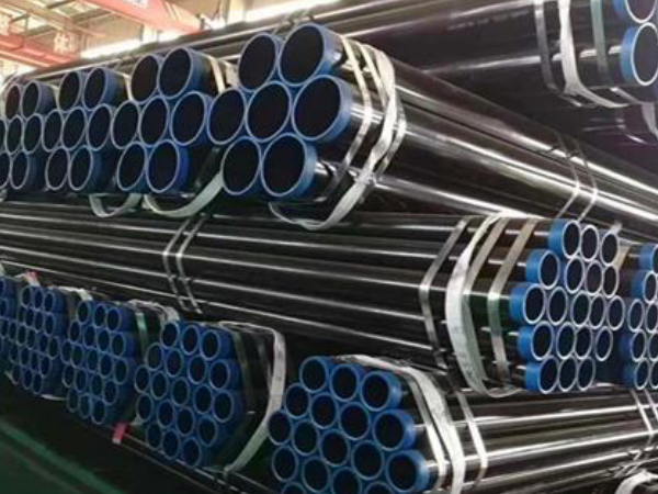 How to choose the material of seamless steel pipe?