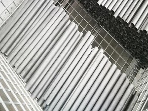 Seamless steel pipe for precision machinery