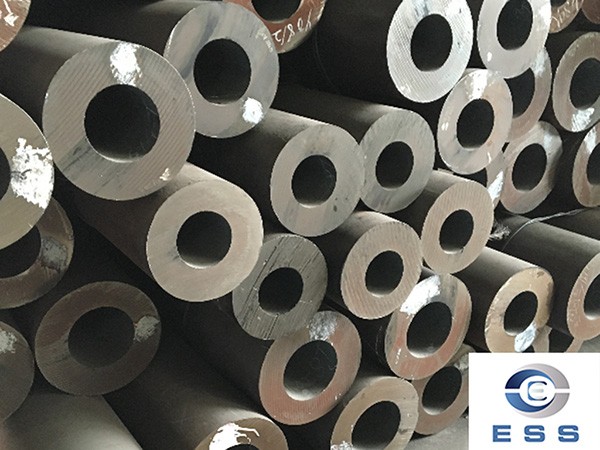 Thick wall seamless carbon steel pipe
