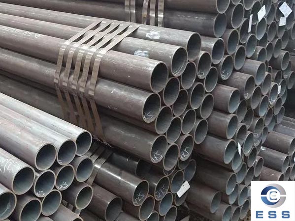 What are the basic processes for producing seamless steel pipes?