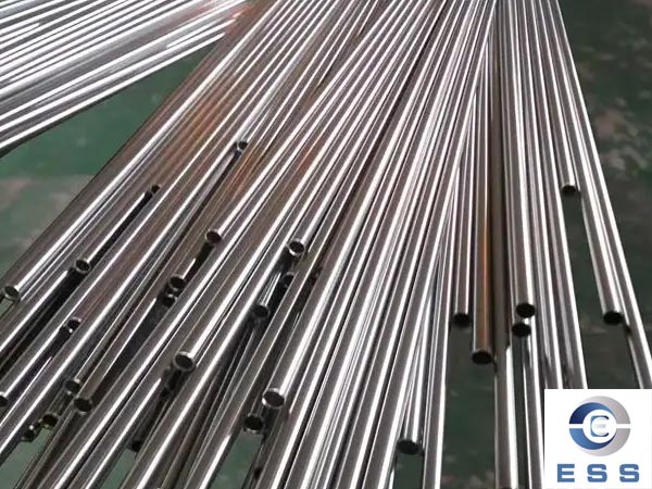 Polishing method of seamless steel pipe