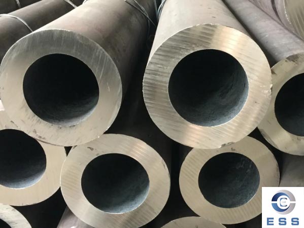 Oxidation treatment method of thick-walled seamless steel pipe