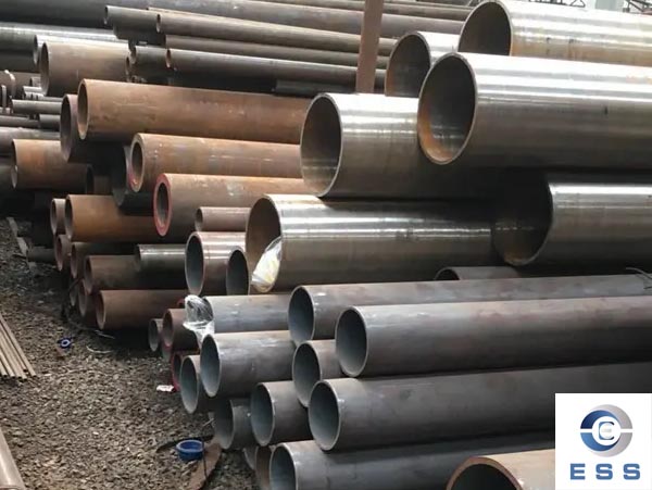 Causes of eccentricity of seamless steel pipes