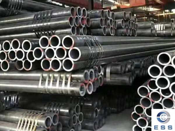 Continuous rolling process adjustment measures for uneven wall thickness of seamless steel pipes