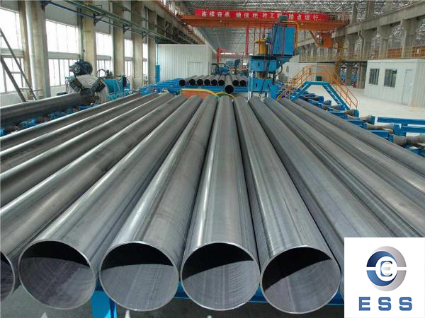 What are the main equipment in the erw pipe production line?