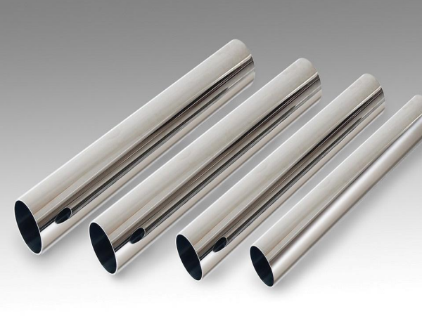 Connection method of stainless steel seamless pipe