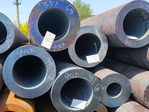 thick-walled seamless steel pipe