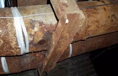 The corrosion of steel pipe